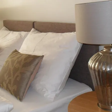 Jungmann 4* Prague