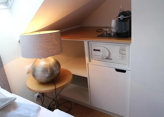 ユングマン ホテル 4*