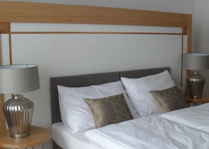 ユングマン ホテル 4*